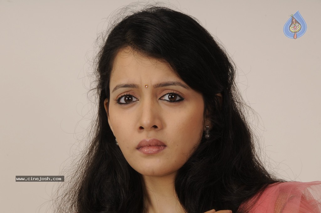 Sulagna New Stills - 27 / 89 photos