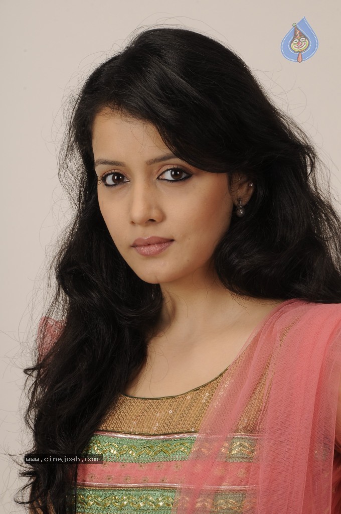 Sulagna New Stills - 39 / 89 photos