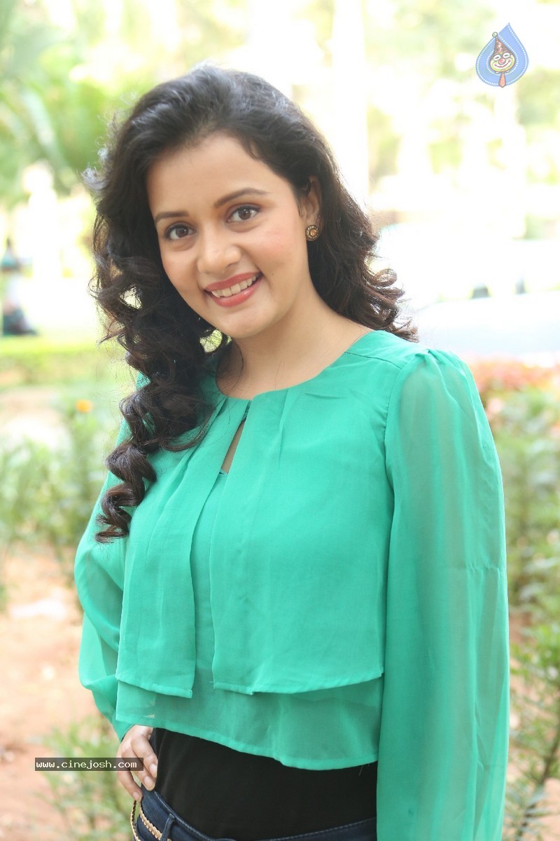 Sulagna Panigrahi Stills - 89 / 123 photos