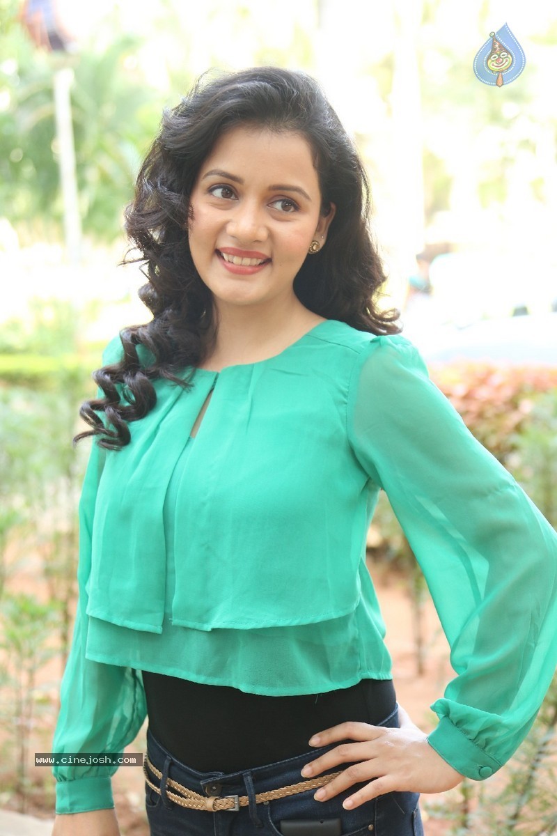 Sulagna Panigrahi Stills - 116 / 123 photos