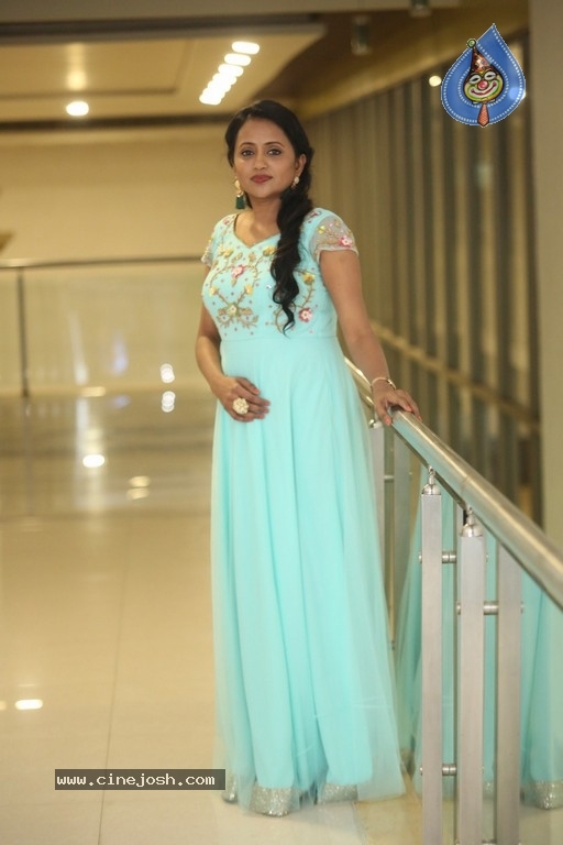 Suma Kanakala Pics - 11 / 12 photos