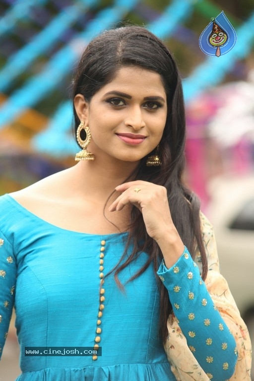 Suma Poojari Pics - 2 / 21 photos