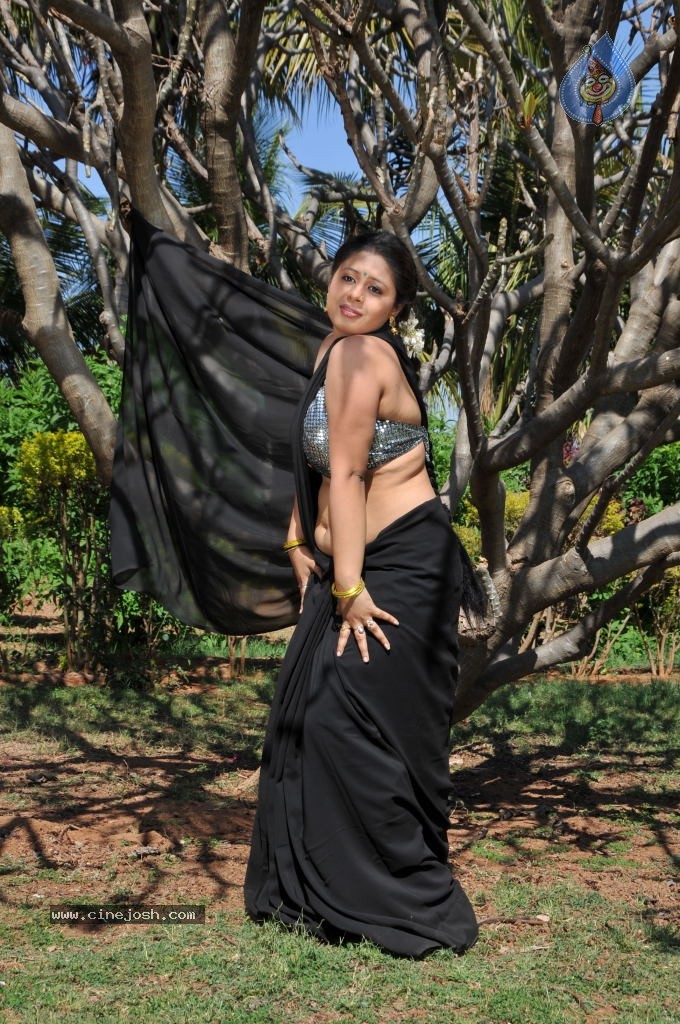 Sunakshi Hot Gallery - 50 / 111 photos