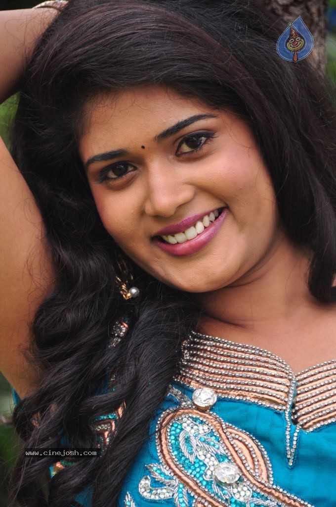 Sunitha New Photos - 31 / 64 photos