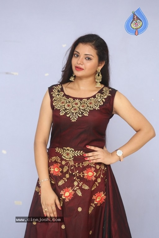 Supraja New Photos - 7 / 17 photos