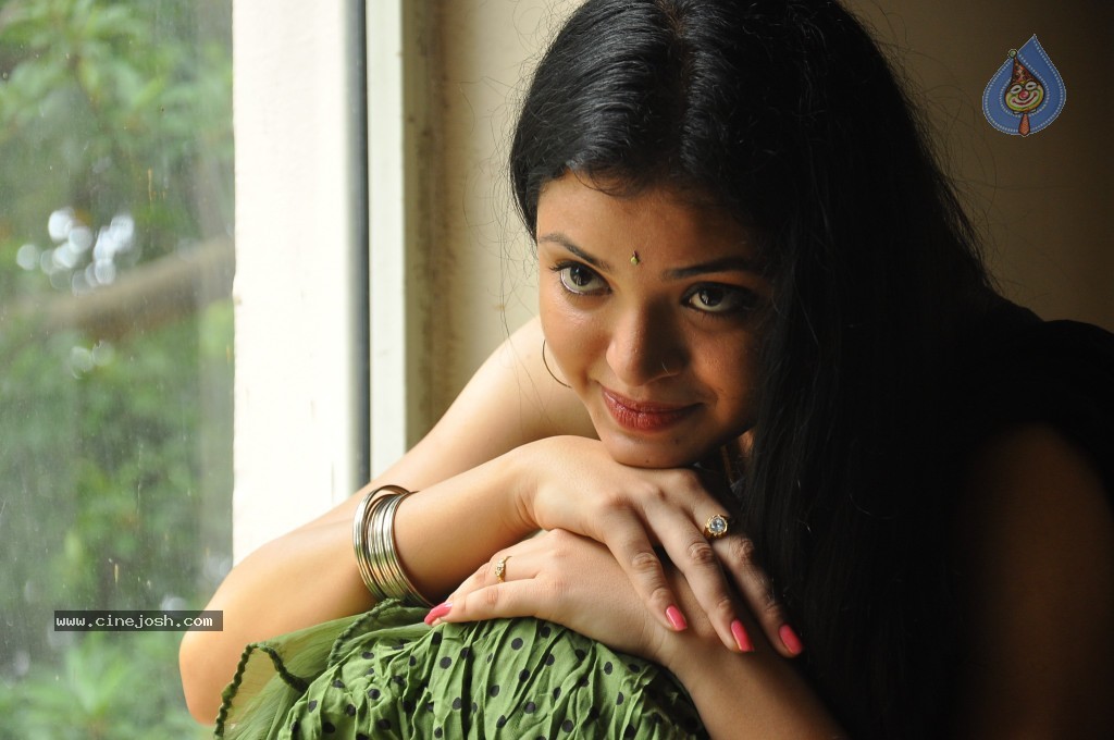 Supraja New Stills - 1 / 96 photos