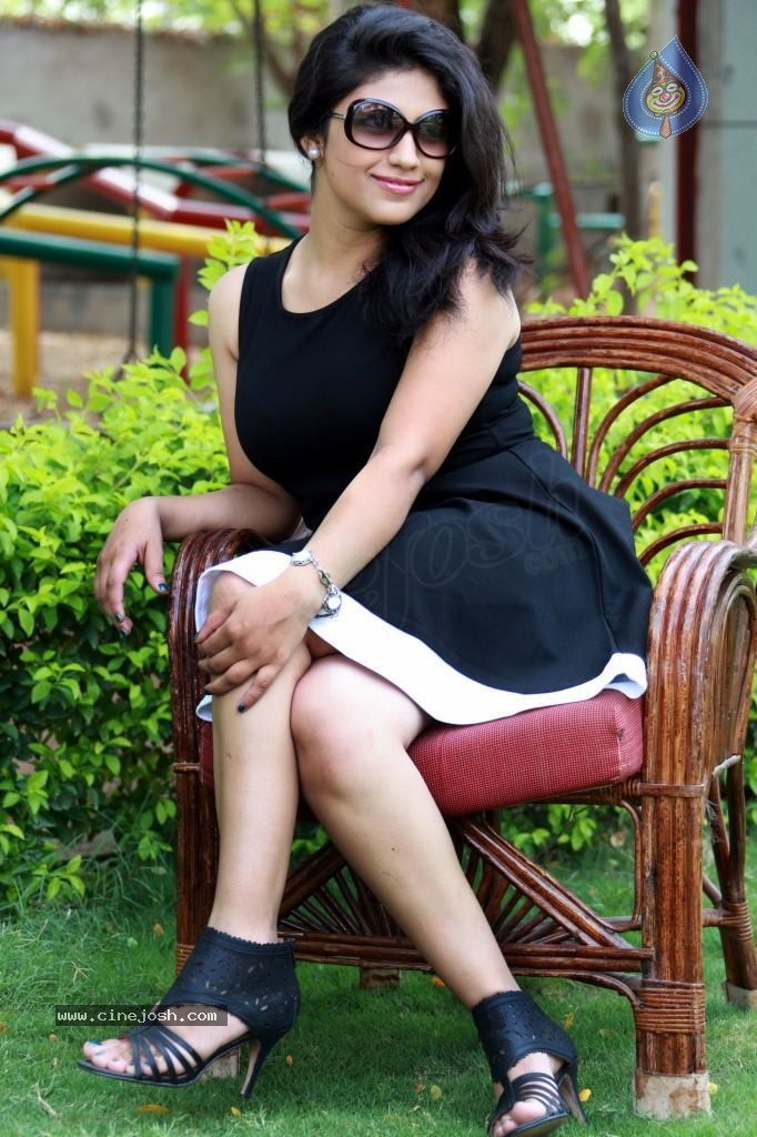 Supriya Hot Gallery - 22 / 78 photos