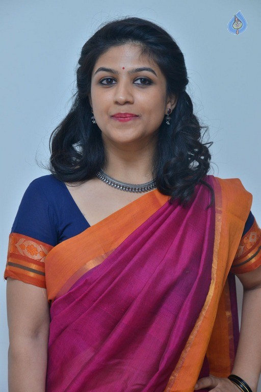 Supriya New Pics - 17 / 39 photos