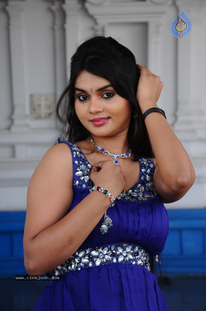 Supriya New Stills - 7 / 57 photos