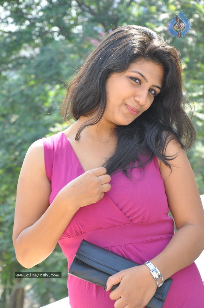 Supriya Stills - 99 / 117 photos