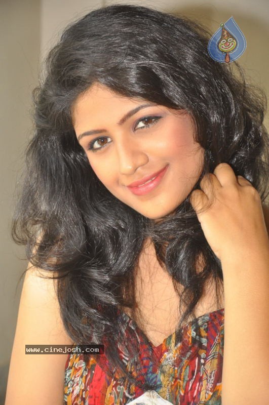 Supriyaa Hot Stills - 22 / 28 photos