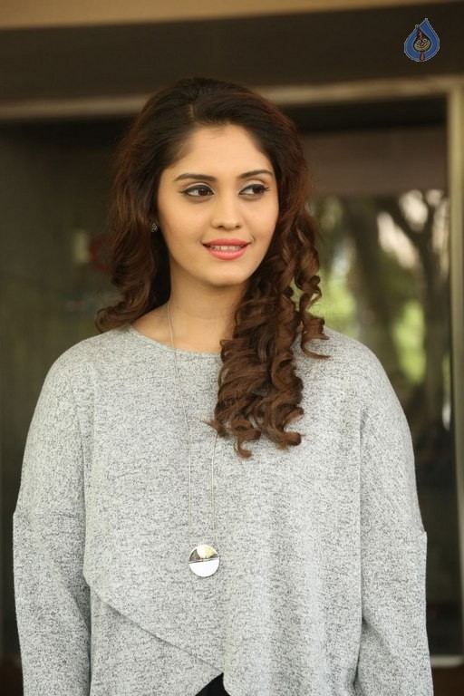 Surabhi Latest Photos - 31 / 42 photos