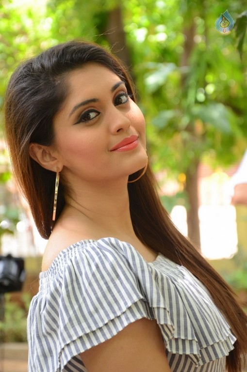 Surabhi Latest Photos - 17 / 41 photos