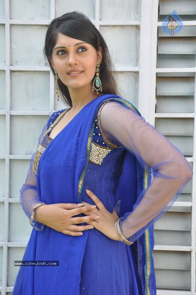 Surabhi Latest Stills - 26 / 37 photos