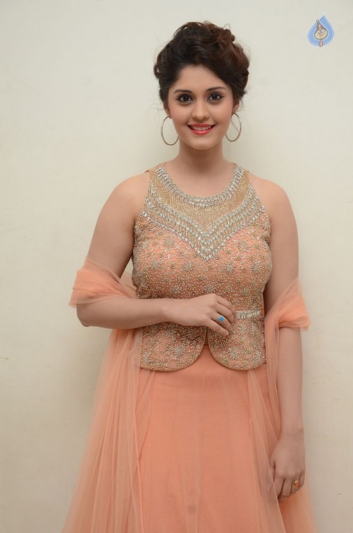 Surabhi New Images - 16 / 42 photos