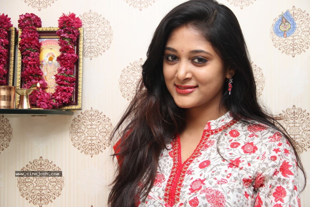 Sushma New Stills - 41 / 130 photos