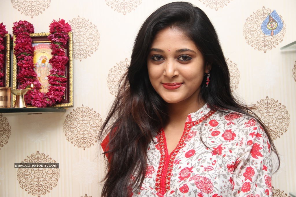 Sushma New Stills - 45 / 130 photos