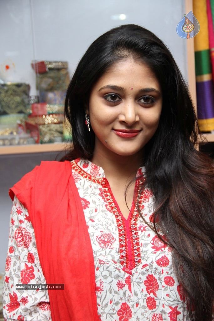 Sushma New Stills - 72 / 130 photos