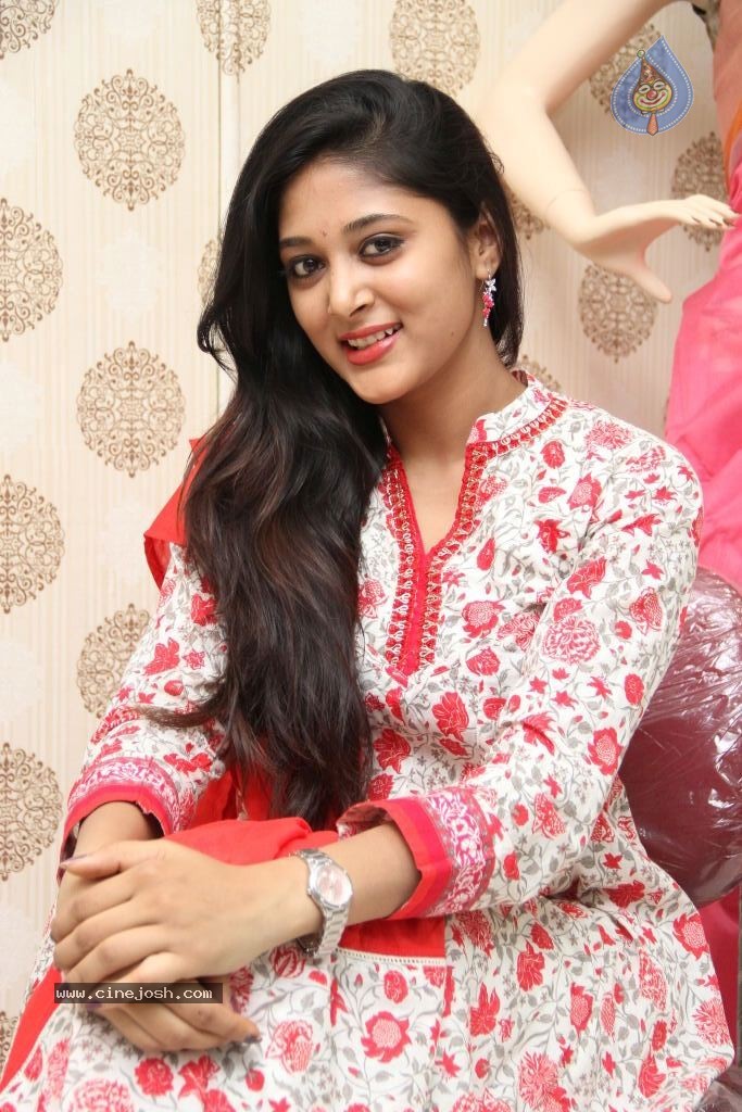 Sushma New Stills - 89 / 130 photos