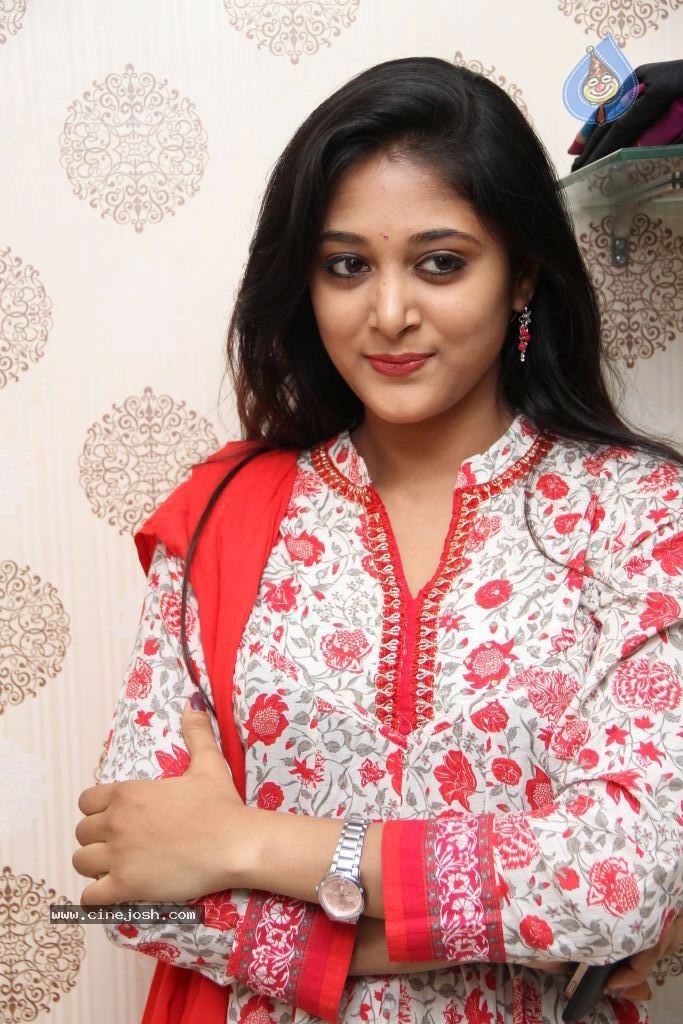 Sushma New Stills - 93 / 130 photos