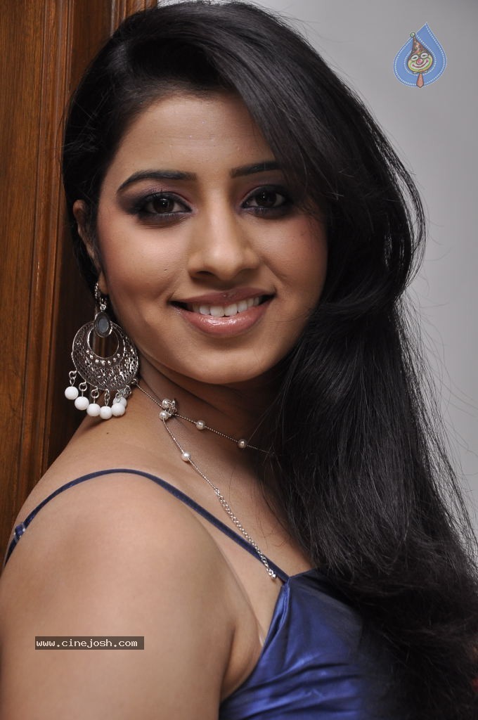 Sushma Stills - 33 / 37 photos