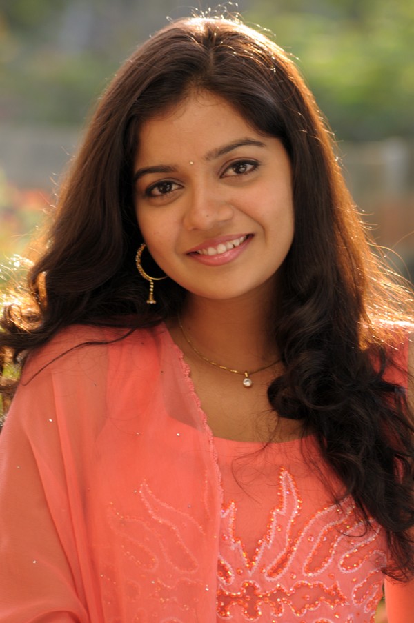 Swathi Gallery - 48 / 100 photos