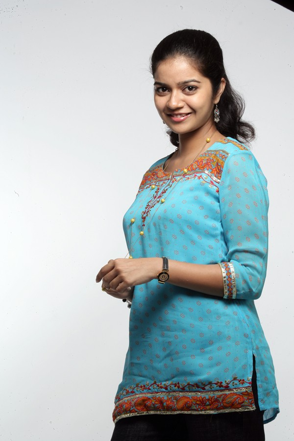 Swathi Gallery - 65 / 100 photos