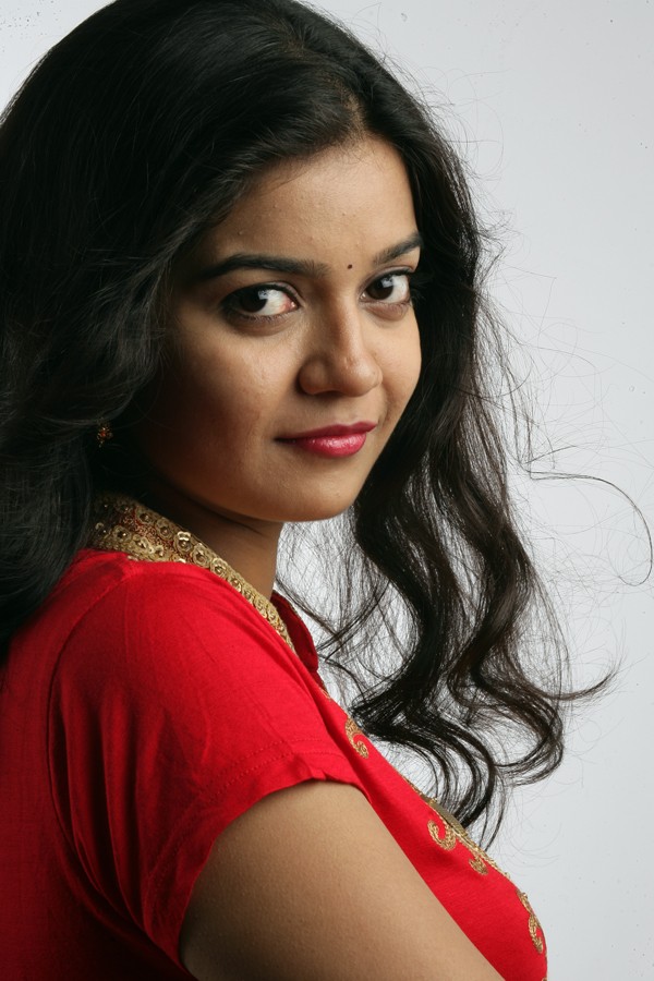 Swathi Gallery - 69 / 100 photos