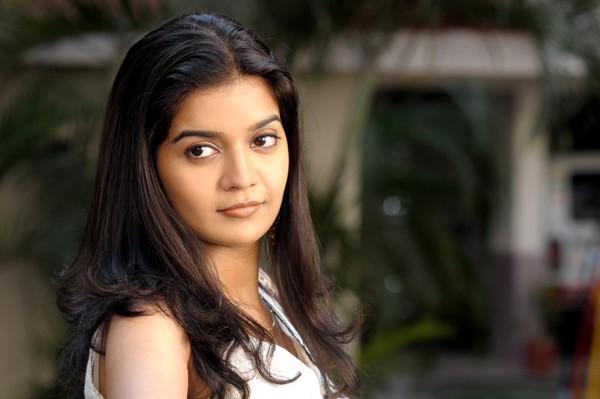 Swathi Gallery - 84 / 100 photos