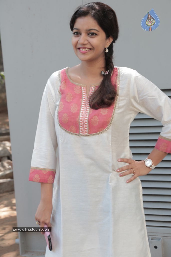 Swathi Latest Stills - 53 / 84 photos