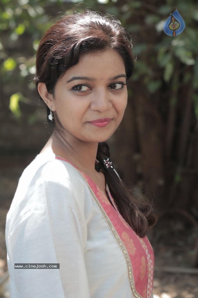 Swathi Latest Stills - 55 / 84 photos