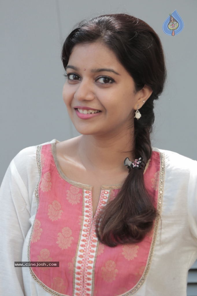 Swathi Latest Stills - 73 / 84 photos