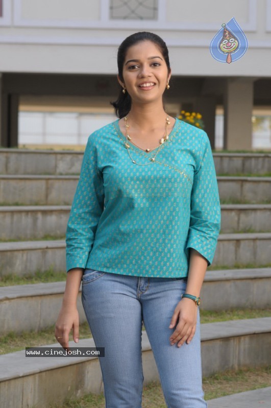 Swathi New Gallery - 31 / 72 photos