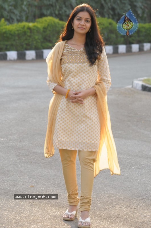 Swathi New Gallery - 42 / 72 photos