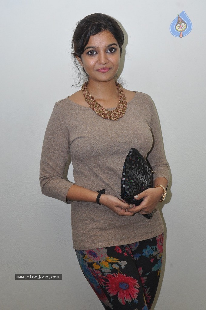 Swathi New Gallery - 5 / 50 photos