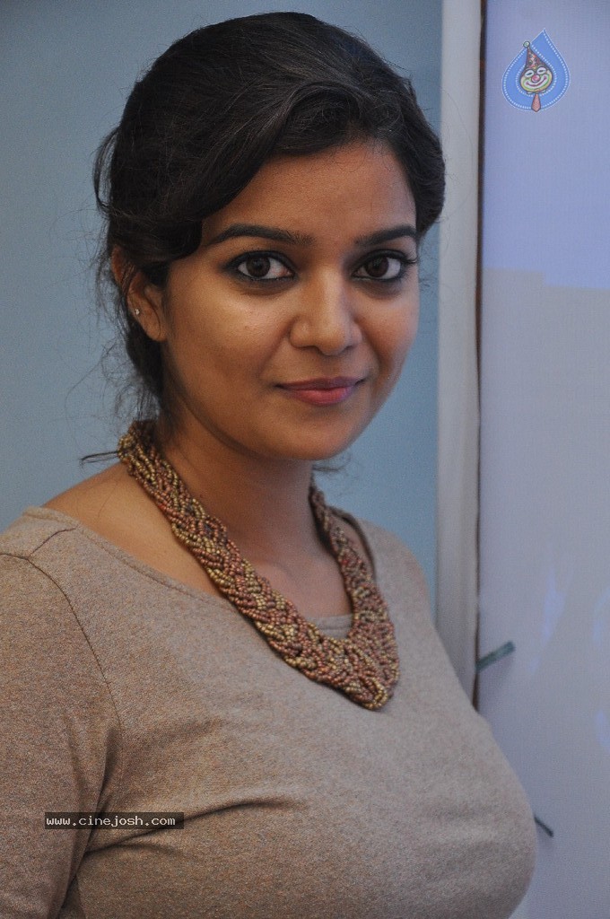 Swathi New Gallery - 11 / 50 photos