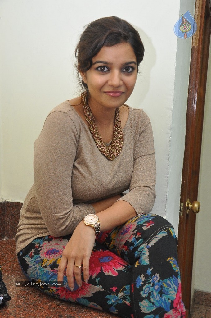 Swathi New Gallery - 24 / 50 photos