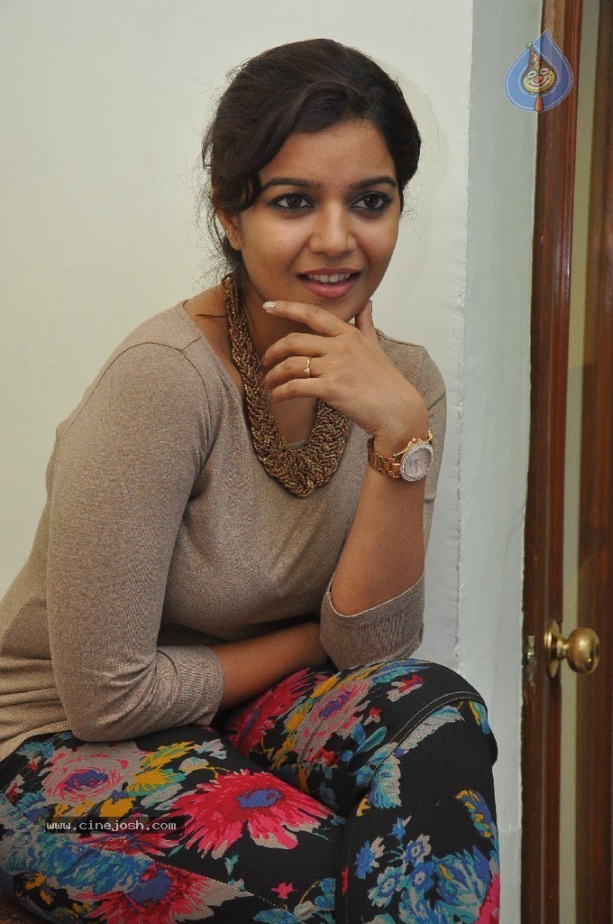 Swathi New Gallery - 31 / 50 photos