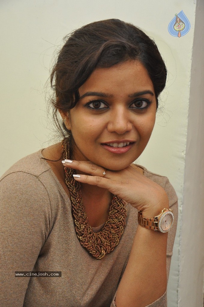 Swathi New Gallery - 38 / 50 photos