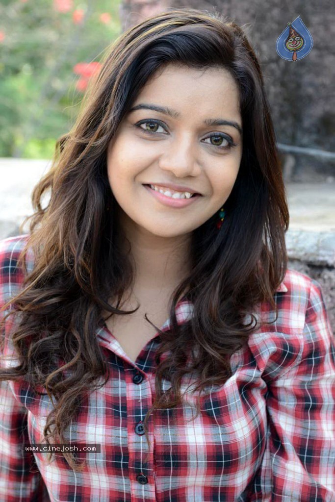 Swathi Stills - 45 / 57 photos