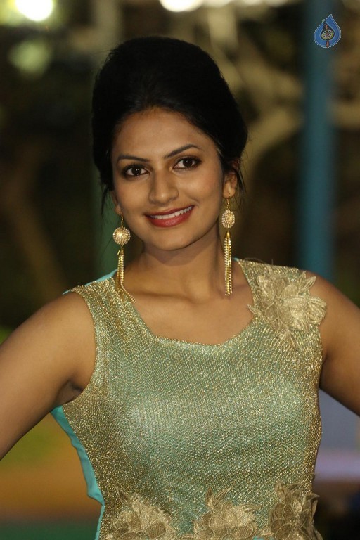 Swetha Varma Pics - 12 / 37 photos