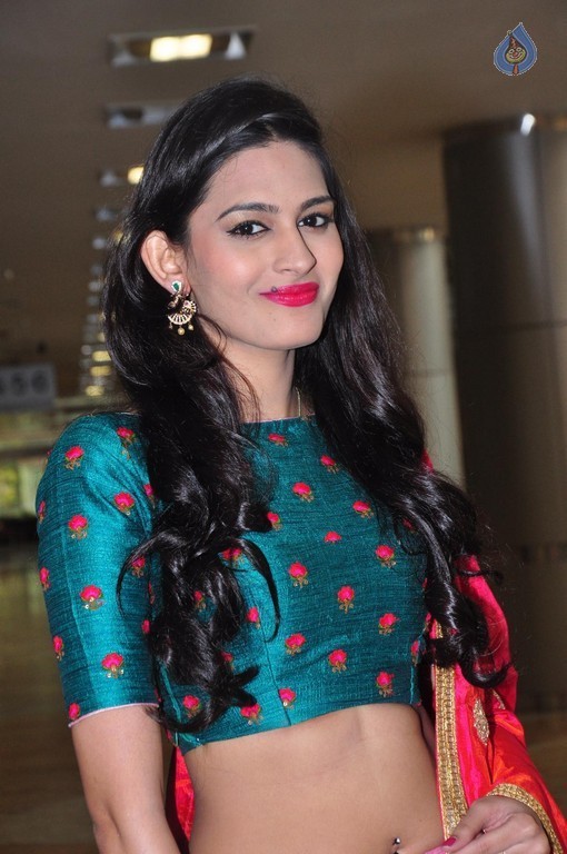 Swetha New Images - 18 / 21 photos