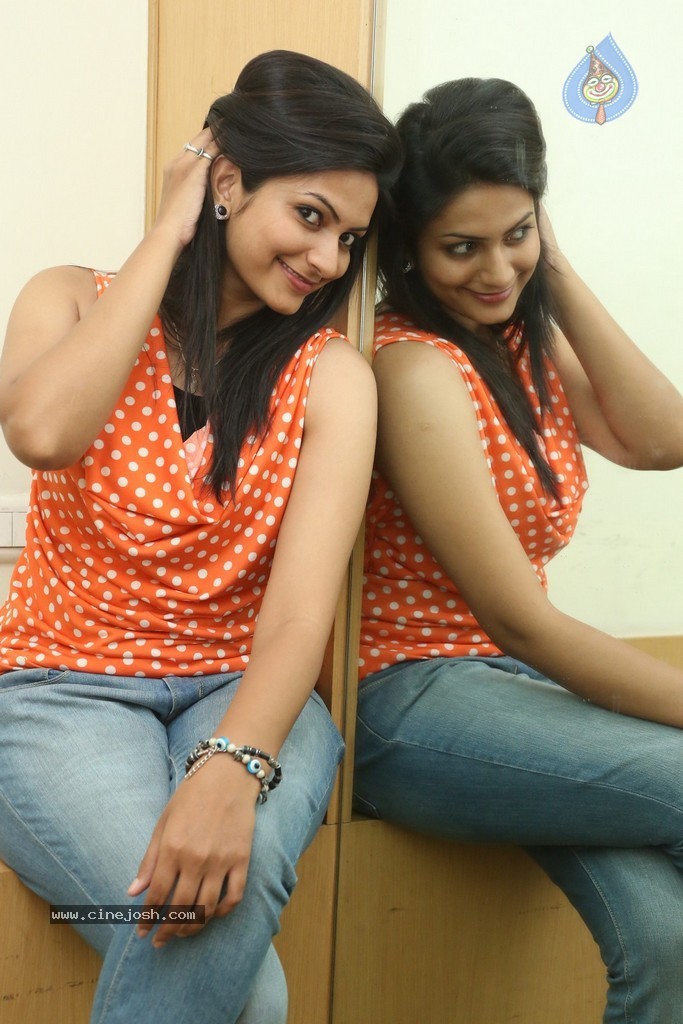 Swetha Verma Stills - 62 / 67 photos