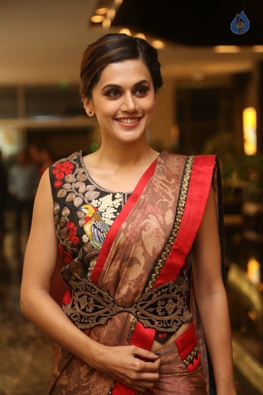 Taapsee Pannu Photos - 5 / 19 photos