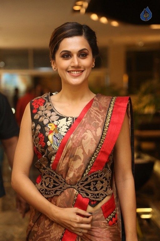 Taapsee Pannu Photos - 16 / 19 photos