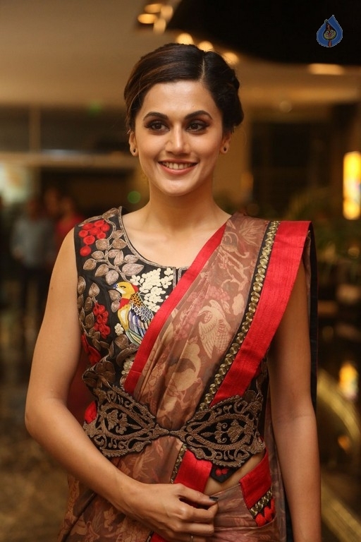 Taapsee Pannu Photos - 19 / 19 photos