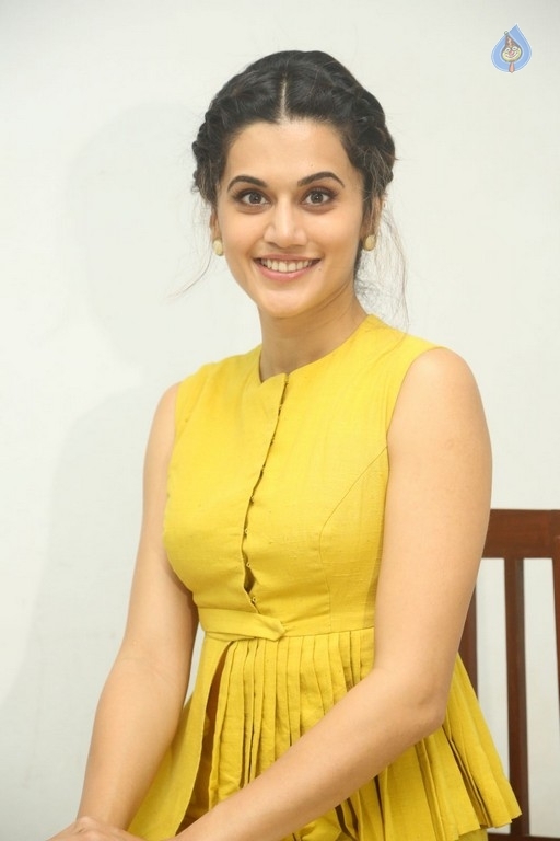 Taapsee Pannu Photos - 10 / 31 photos