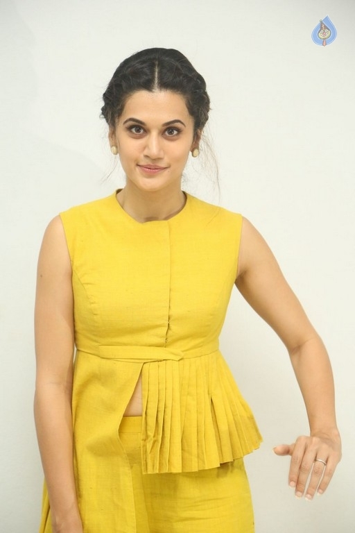 Taapsee Pannu Photos - 11 / 31 photos