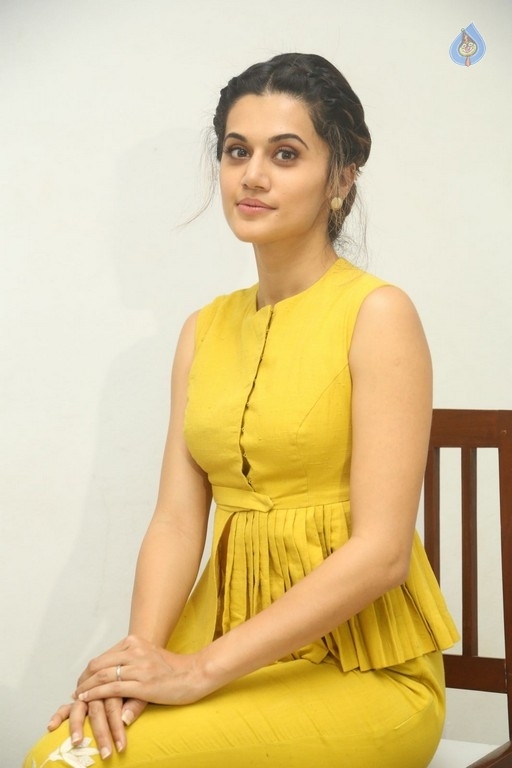 Taapsee Pannu Photos - 13 / 31 photos