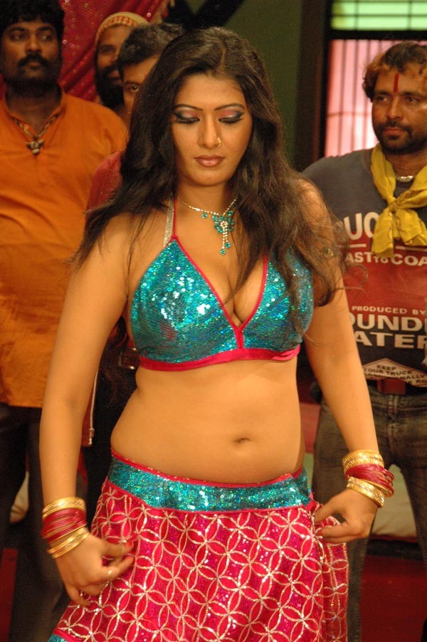 Taslima Sheikh - 16 / 44 photos